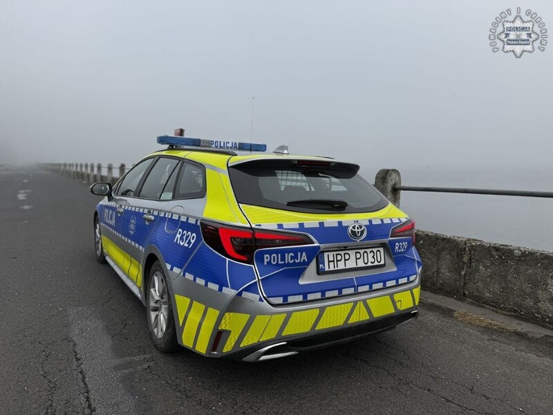 Jesienne drogi pełne zagrożeń – kluczowe zasady bezpieczeństwa