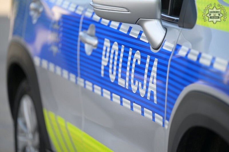 Piekarscy policjanci zatrzymali poszukiwanego 44-latka – trafił do aresztu